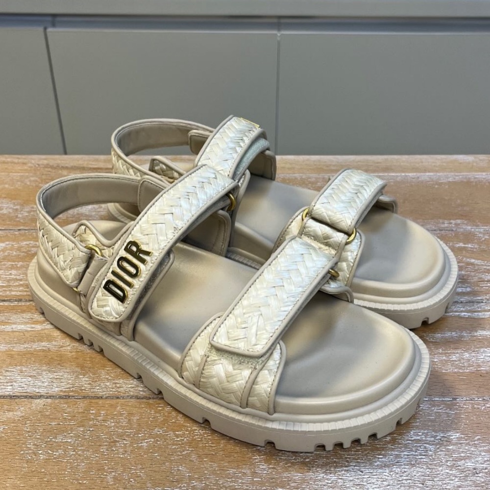 DIOR raffia sandals gold logo - Picture 10 of 13